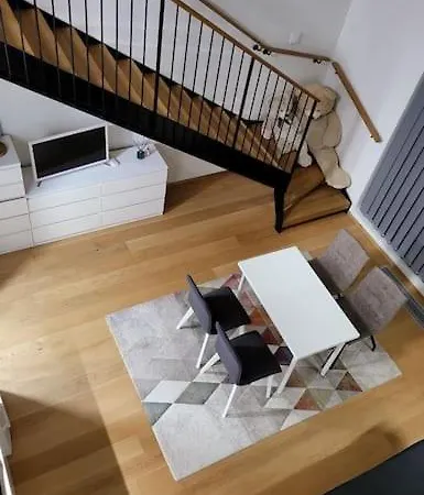Apartment Spacious Loft With A View *